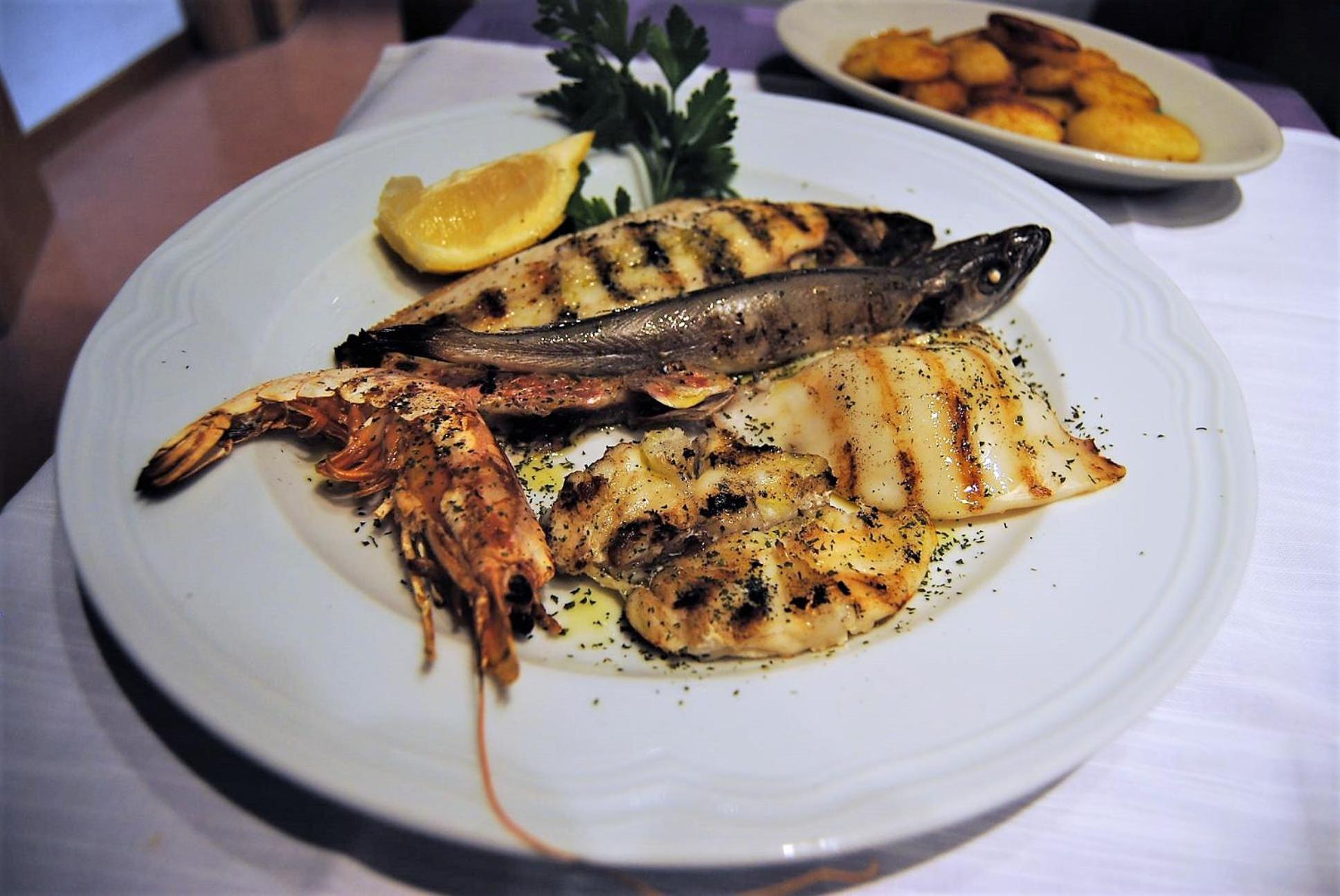 Hotel Ristorante Solelago Guardialfiera Luaran gambar